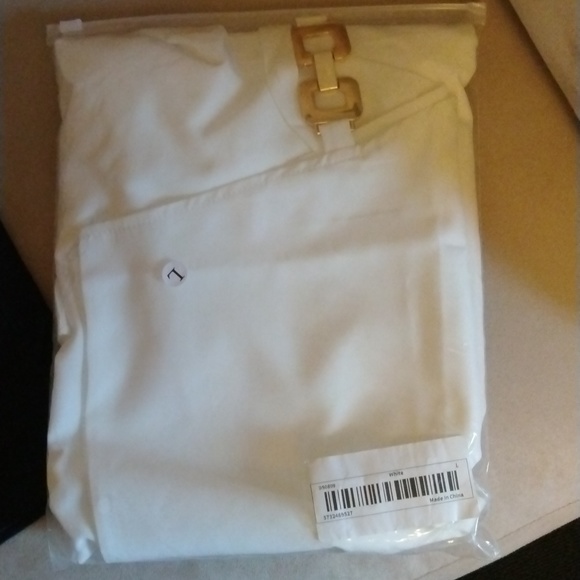 🤍NWT WHITE DRESS W/ GOLD HARDWARE🤍 - Picture 3 of 4